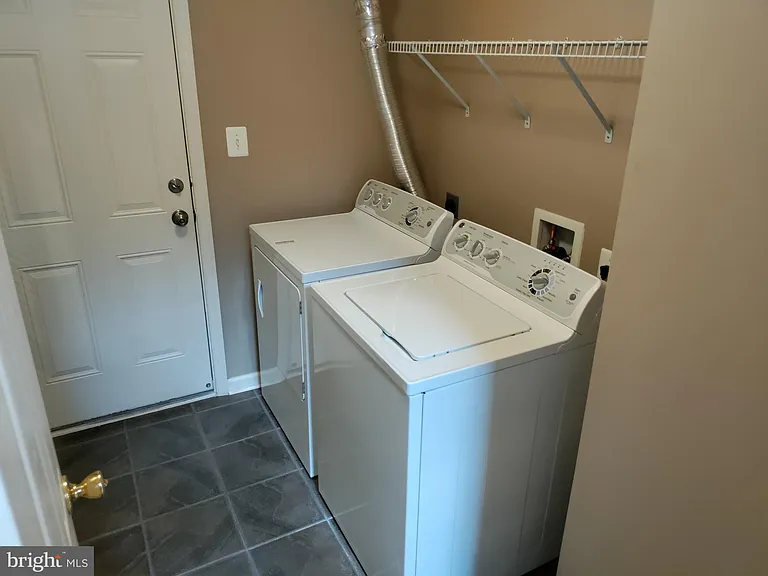 1202 Ellis Ave — Photo 26