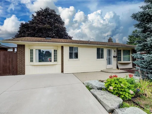 1740 Holley Cres, Cambridge, ON N3H 2S5