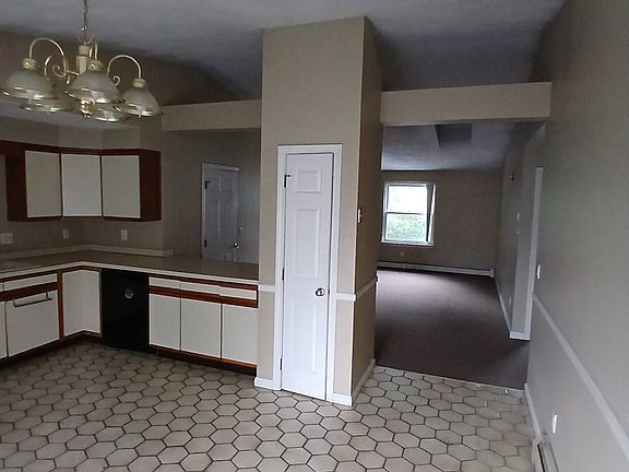 3rd image of 1 Jackson St APT 3