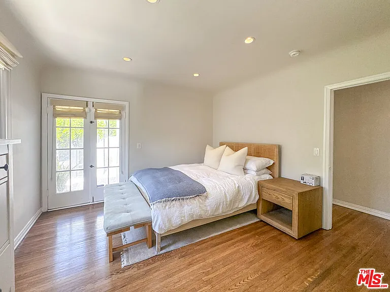 345 Westbourne Dr — Photo 19