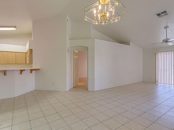 4th image of 20624 N 103rd Ln