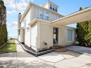 9861 Dixie Hwy, Ira, MI 48023