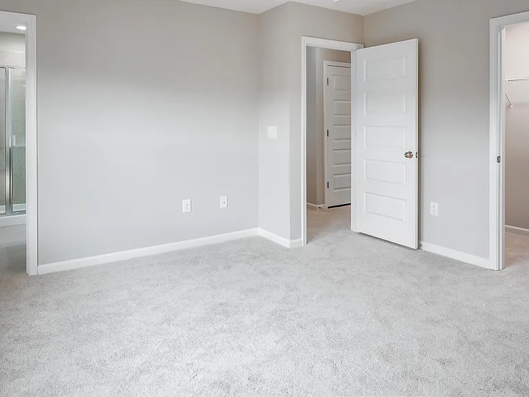 1010 Larabee Ln — Photo 16