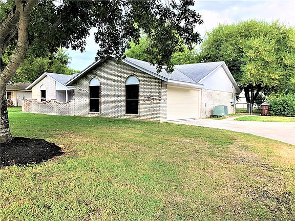 2nd image of 1524 Parkview Dr