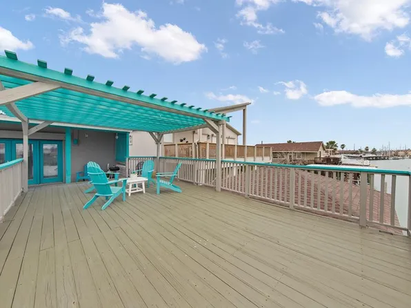 917 Tarpon Ave, Port Isabel, TX 78578