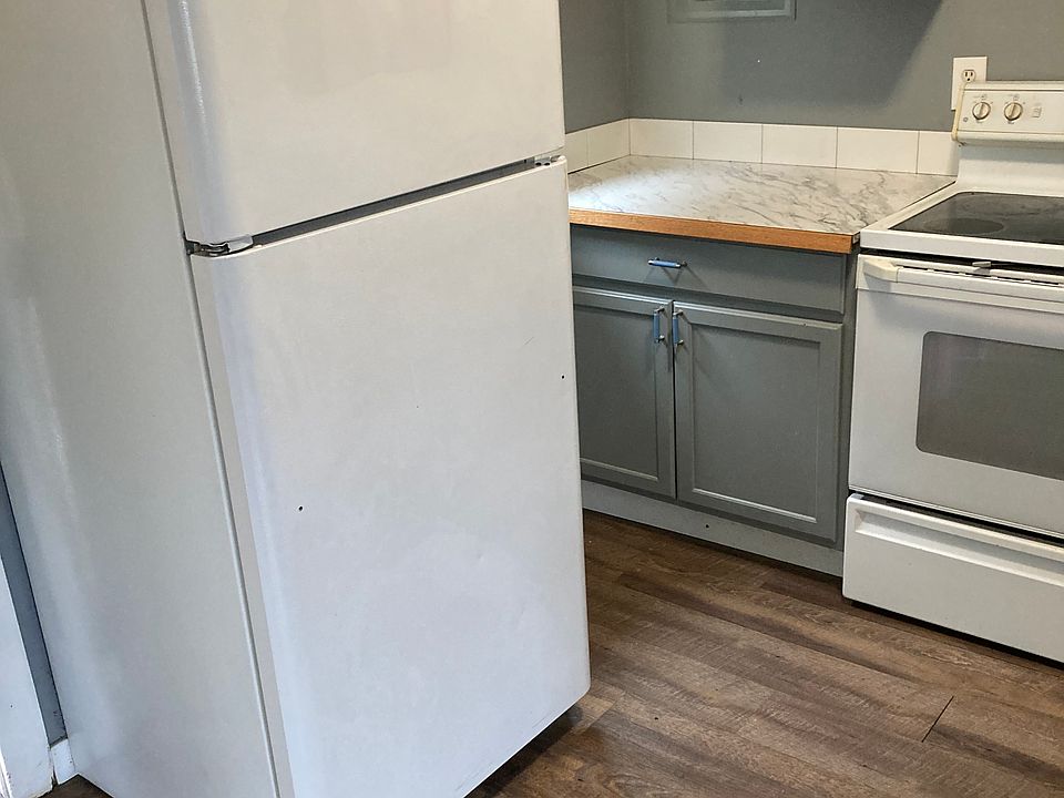 2nd image of 409 Rose Ave APT 2