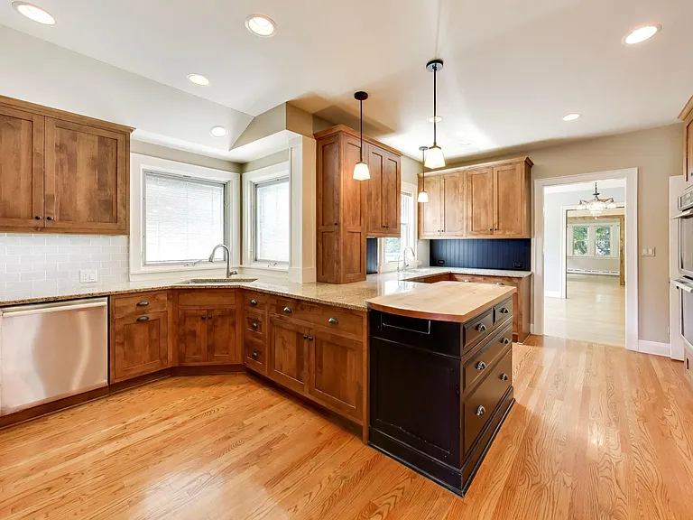 405 N Washington Ave — Photo 7