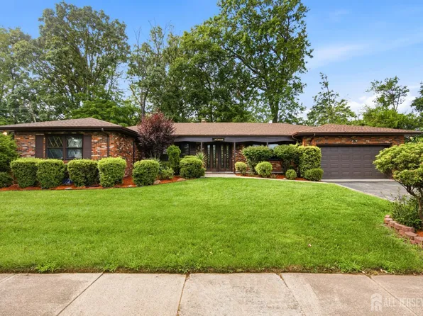 167 Mundy Ave, Edison, NJ 08820