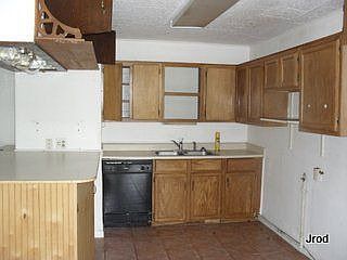 2nd image of 138 Kashmuir Pl
