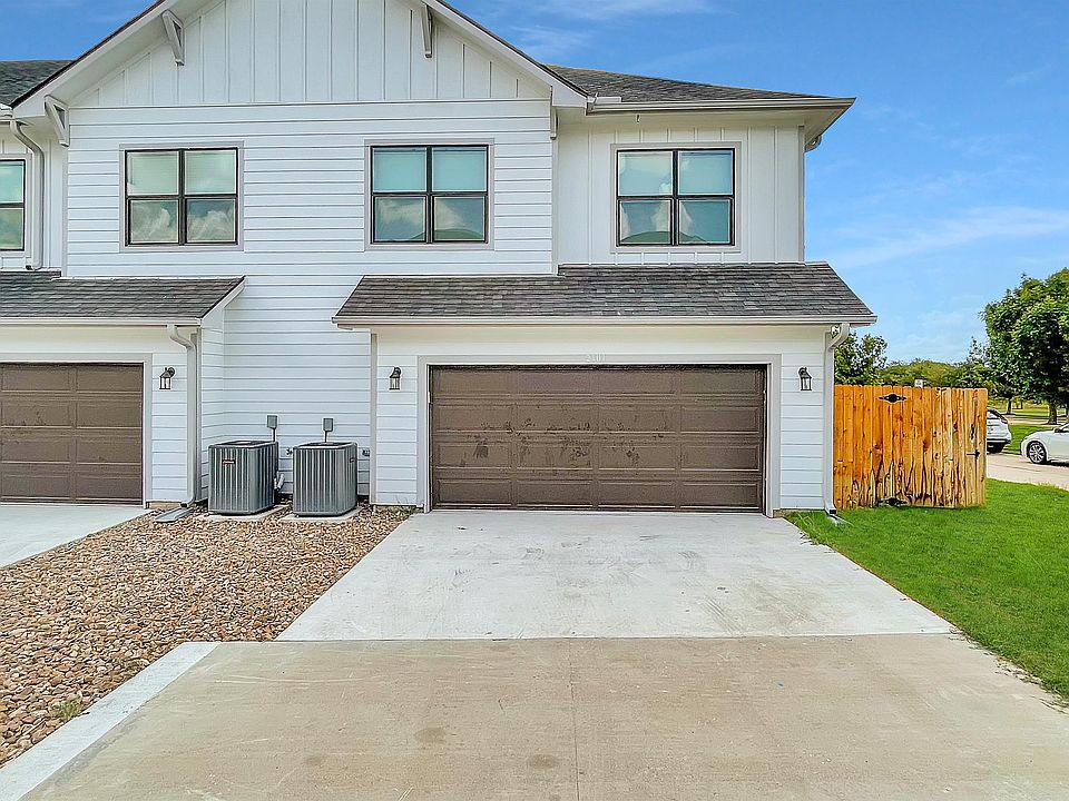 1st image of 2101 Jax Dr #1