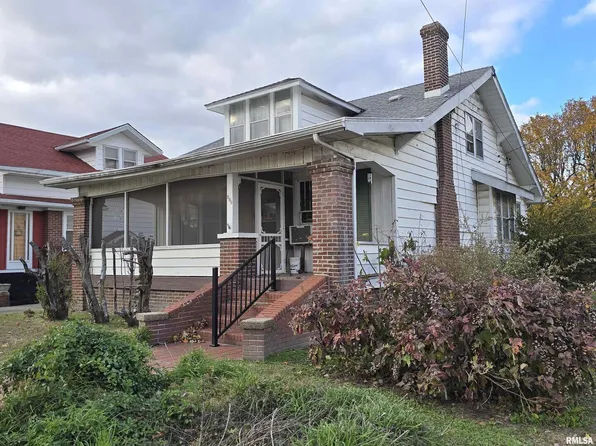 500 W Sloan St, Harrisburg, IL 62946