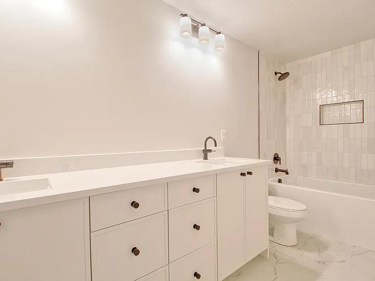 1338 S 450 E — Photo 13