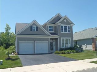 3 Valley Ct, Dayton, NJ 08810