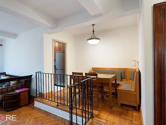 5th image of 333 W 57th St APT 6L