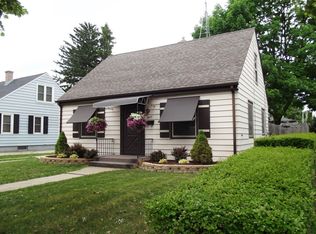 7821 18th Ave, Kenosha, WI 53143