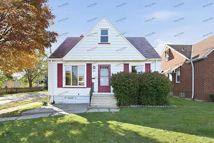 3 bed, 1.5 bath, 1092 sqft, $1,450 — Photo 1