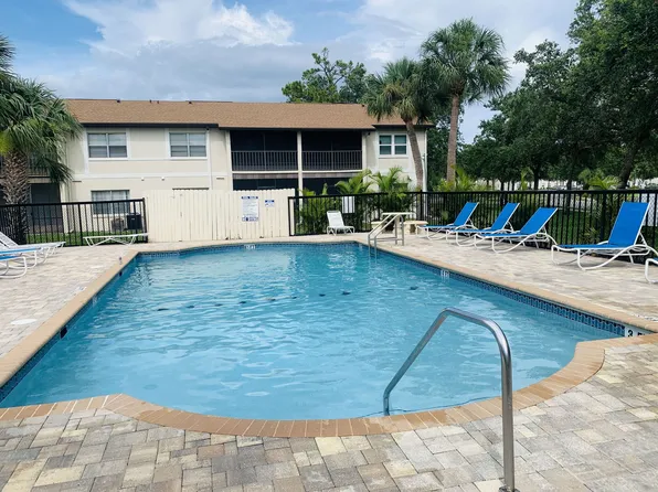 428 Banana Cay Dr, Daytona Beach, FL 32119