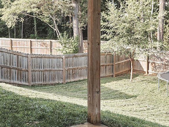 5th image of 1241 Gentry Dr