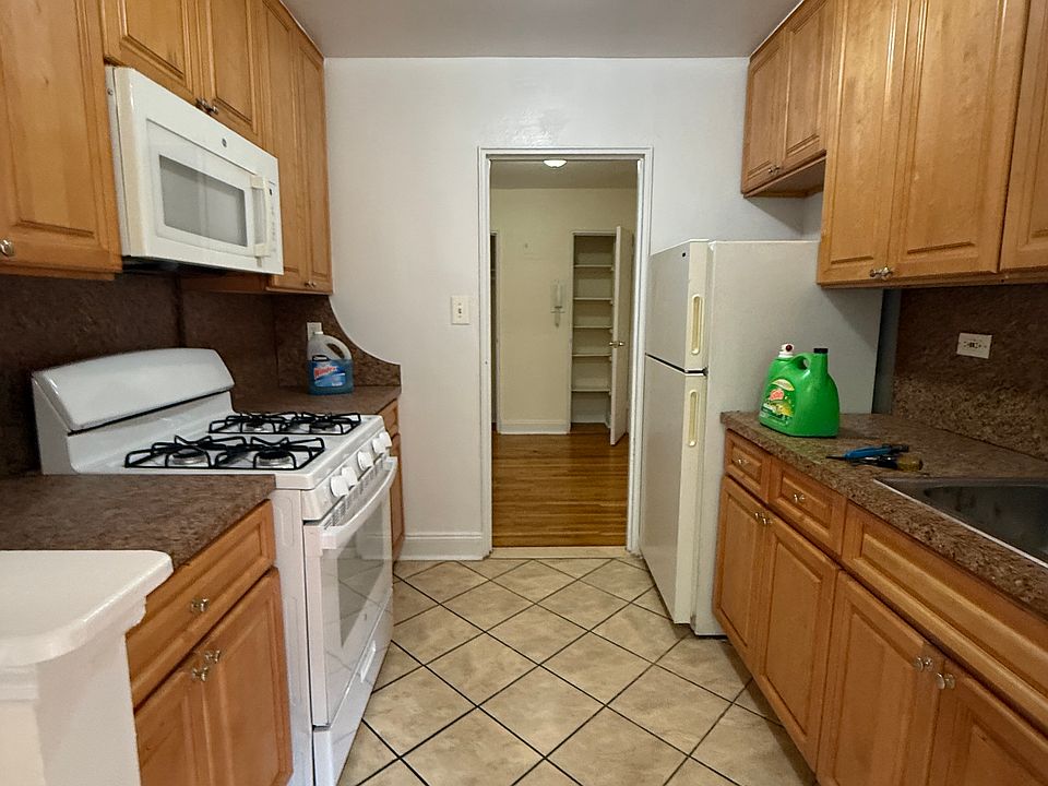 1st image of 14470 41st Ave #327
