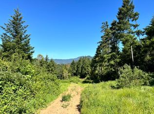 780 Tunnel Rd, Glendale, OR 97442