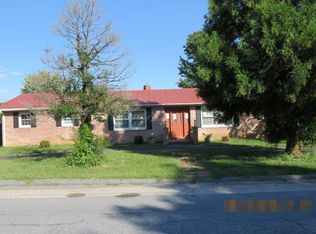 445 Carlton Rd, Hershey, PA 17033