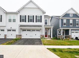 18200 Moss Garden Rd, Dumfries, VA 22026
