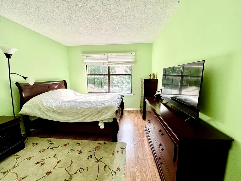 277 Penns Way — Photo 3
