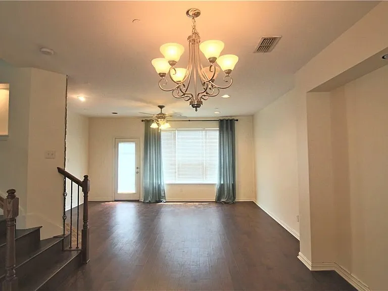 7836 Fox Horn Dr — Photo 4