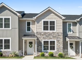 3031 Locust Grove Ct #19, Rockingham, VA 22801