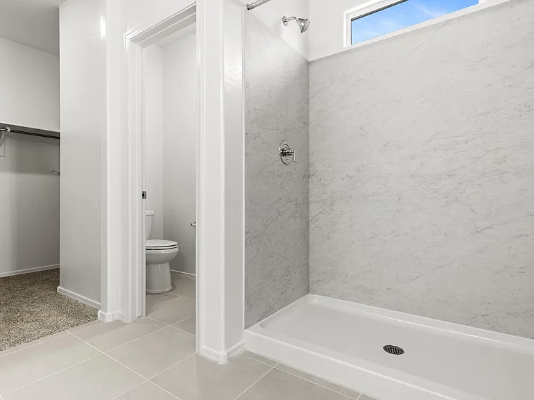 10427 W Parkway Dr — Photo 26