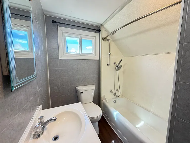 1701 Baxter Ave — Photo 21