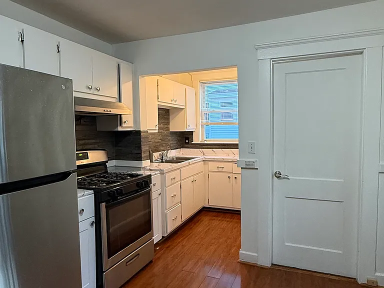 13 Nelson Rd #2 — Photo 3
