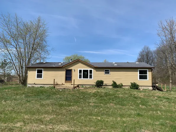 3205 Harrison Rd, Emmett, MI 48022