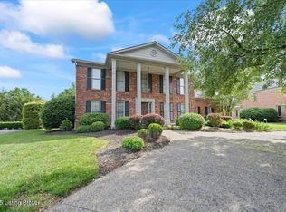 1017 Colonel Anderson Pkwy, Hurstbourne, KY 40222