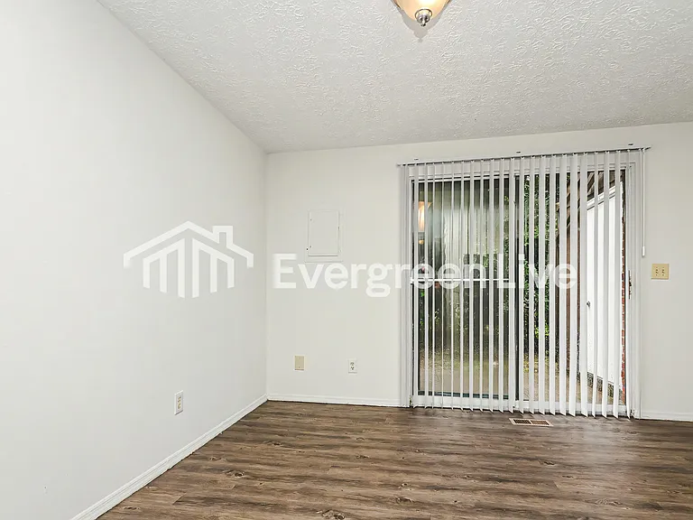 7751 Mount Hood Dr — Photo 5