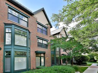 101 N Euclid Ave APT 2-21, Oak Park, IL