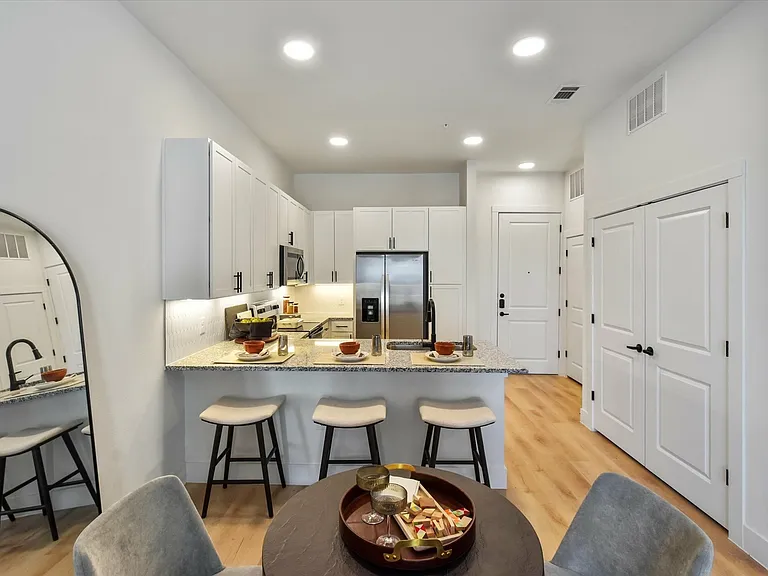 The Palo Apartments