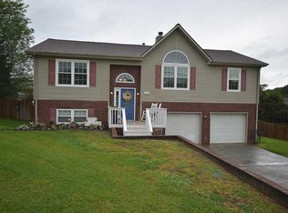 1137 1st St, Gray, TN 37615