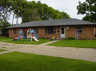 235/237 Rebecca Rd, Belvidere, IL 61008