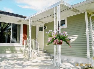 8 Maple Pl, Hopewell Junction, NY 12533