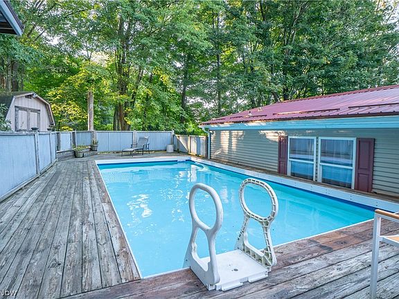 2nd image of 7663 Hudson Dr SW