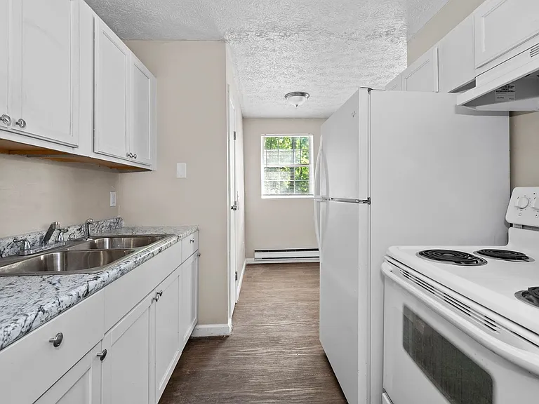 2303 Wyoming Ave — Photo 22