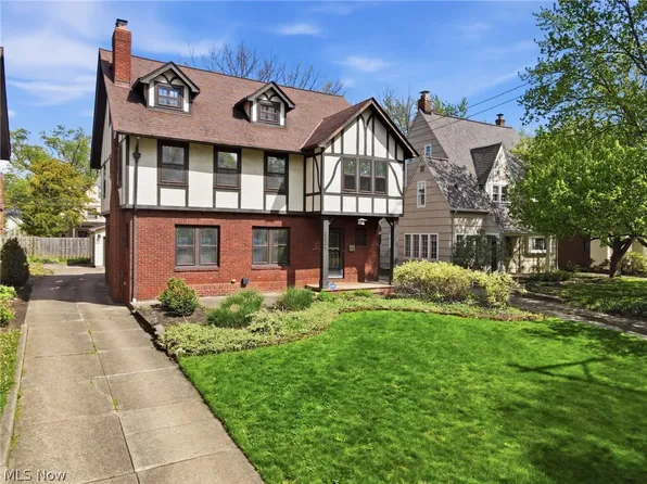 3331 Kenmore Rd, Shaker Heights, OH 44122