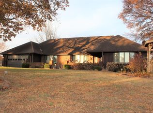 208 Western Hills Rd, Glasgow, KY 42141