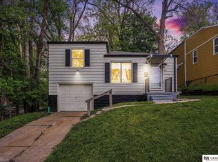 3705 N 43rd St, Omaha, NE 68111