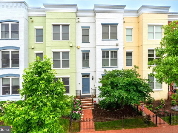 916 3rd St SE, Washington, DC 20003