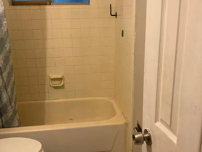 7542 Asbury Dr — Photo 4