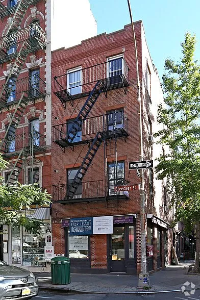 37 Cornelia St #1