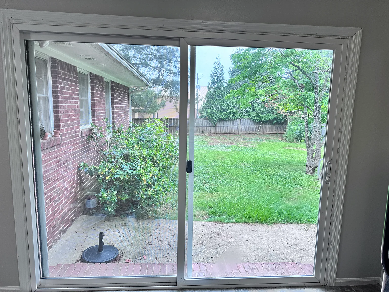 3 bed, 1400 sqft, $1,600 — Photo 3