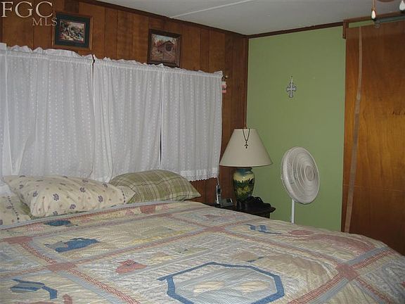 3rd image of 106 Amber Ave